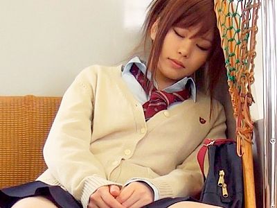 【女子高生】『やぁだっ！やめて下さい(´;ω;`)』ロリ顔ギャル美少女が眠っているうちにレイプエロタレ無料エロ動画
